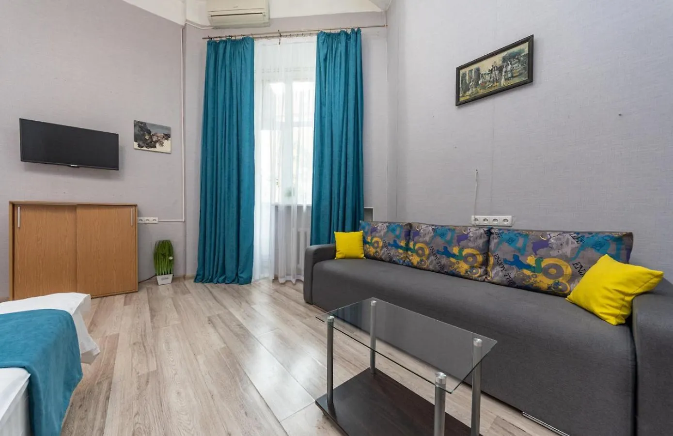 Art Apartment In Maidan Kyiv