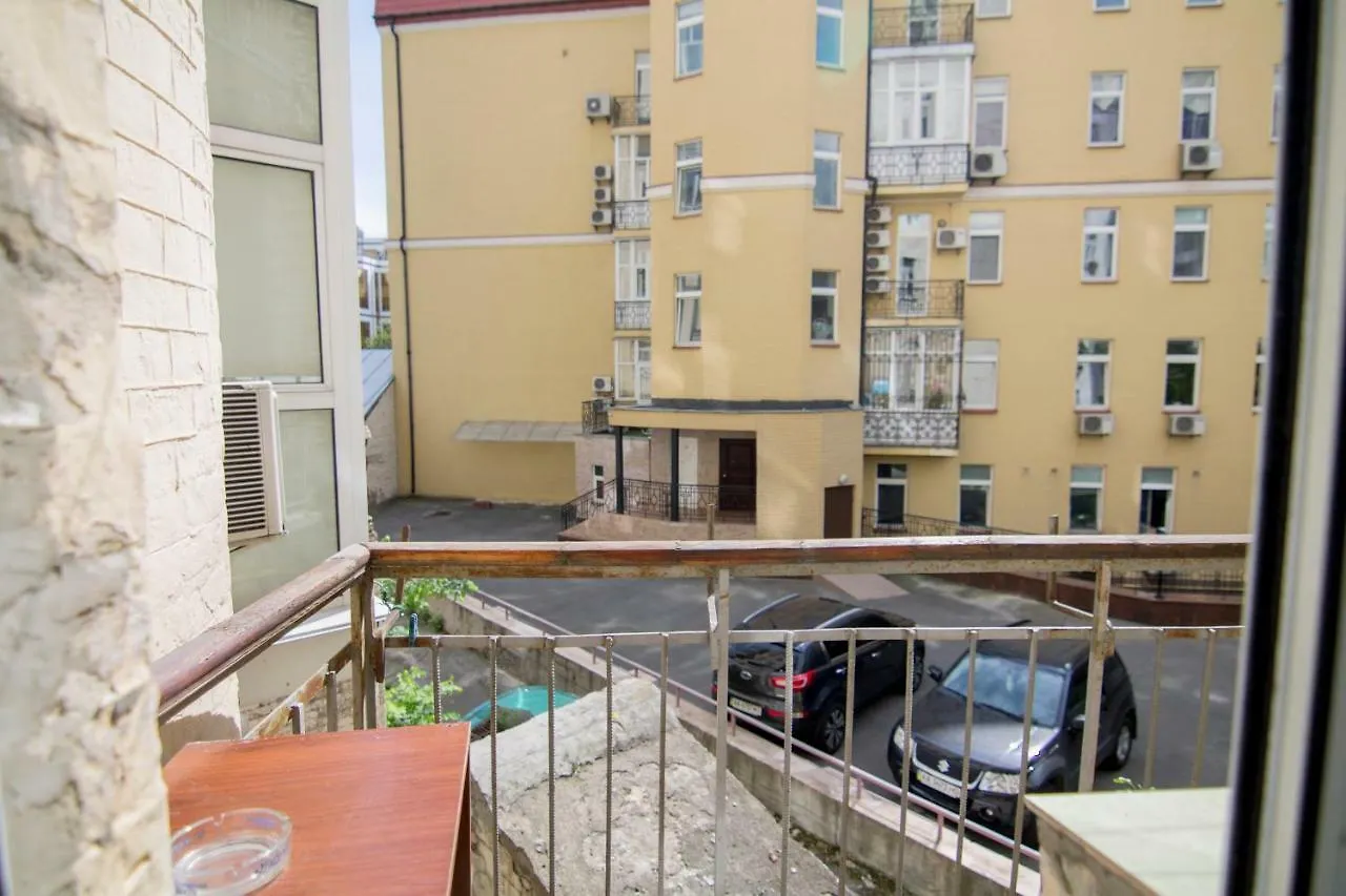 Art Apartment In Maidan Kyiv Ukraine